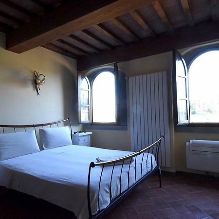 Historical Palace In The Heart Of Tuscany Leilighet Lastra a Signa Eksteriør bilde